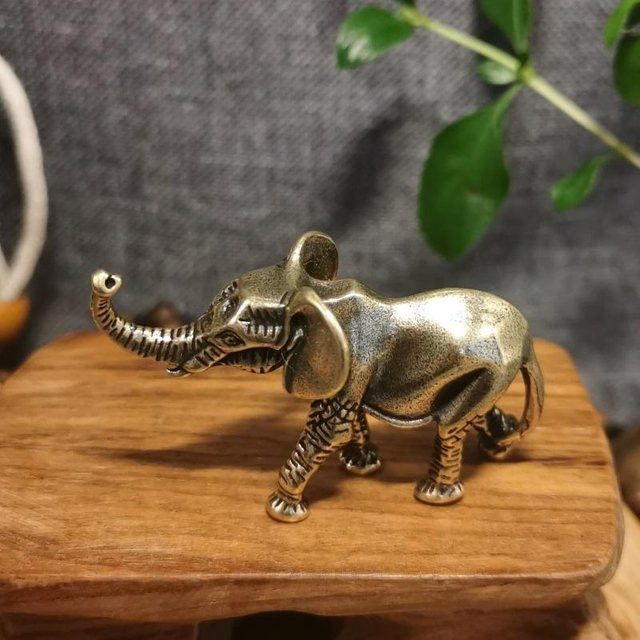Yiran Furniture Messing Elefant Miniatur als antikes Deko-Ornament in Gold im Südostasien-Stil - Bild 1