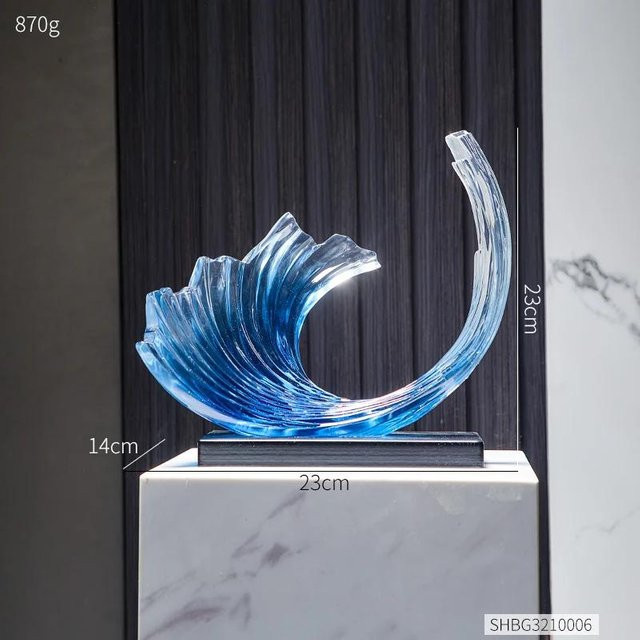 Moderne abstrakte Skulptur aus transparentem Harz von Household supplies MH als dekoratives Kunstobjekt für dein Wohnzimmer oder Home Office - Bild 1