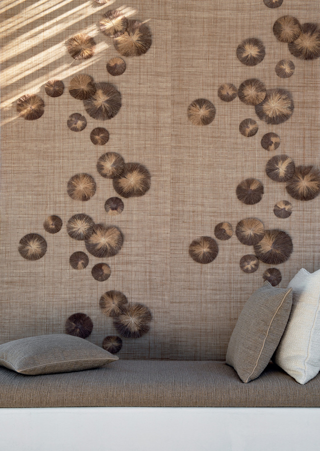 CMO Paris Tapete Raphia Lotus in Miel Beige mit botanischem Boho-Design - Bild 1