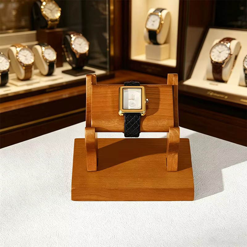 WoodTen Uhrenständer aus Holz in Braun als Schmuck-Präsentationsständer und Uhrenhalter für Uhrenarmbänder - Bild 2