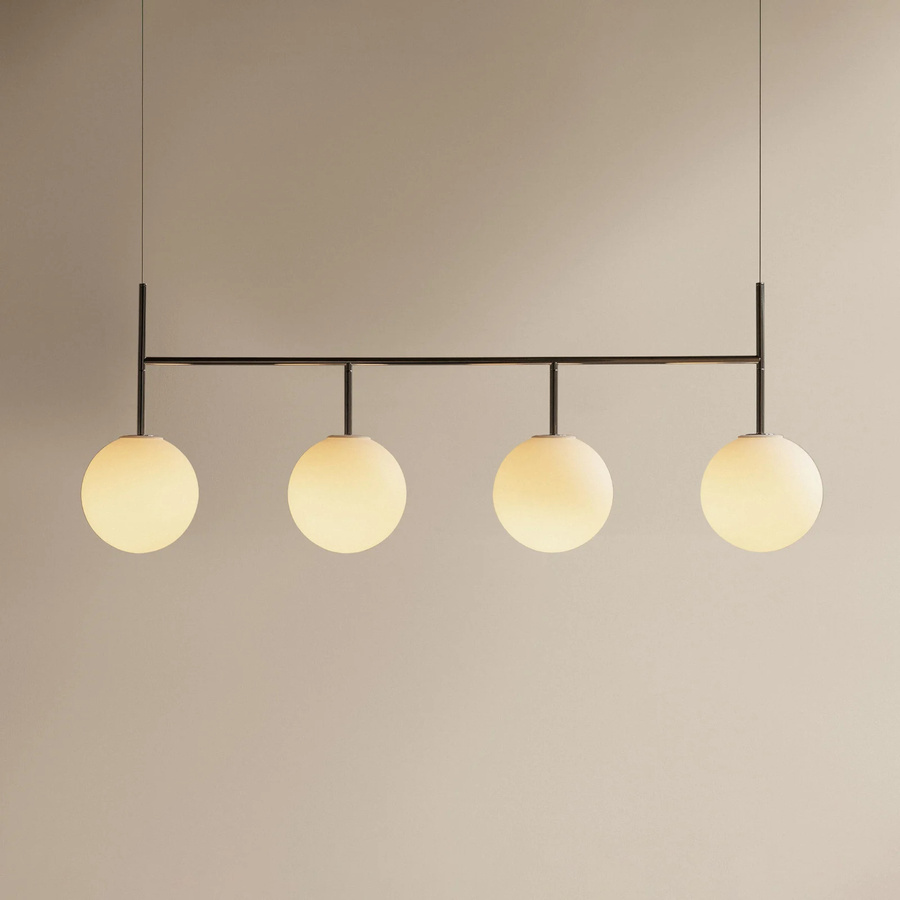 Audo Copenhagen TR Bulb Frame Hängelampe 4-flg in Grau/Weiß aus Glas mit Kugelelementen - Bild 1