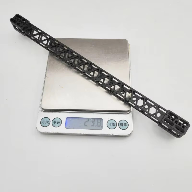 Funssor Micron+ Plus FDM 3D-Drucker mit ultraleichtem X-Strahlportal aus CNC-Aluminium in Schwarz - Bild 2