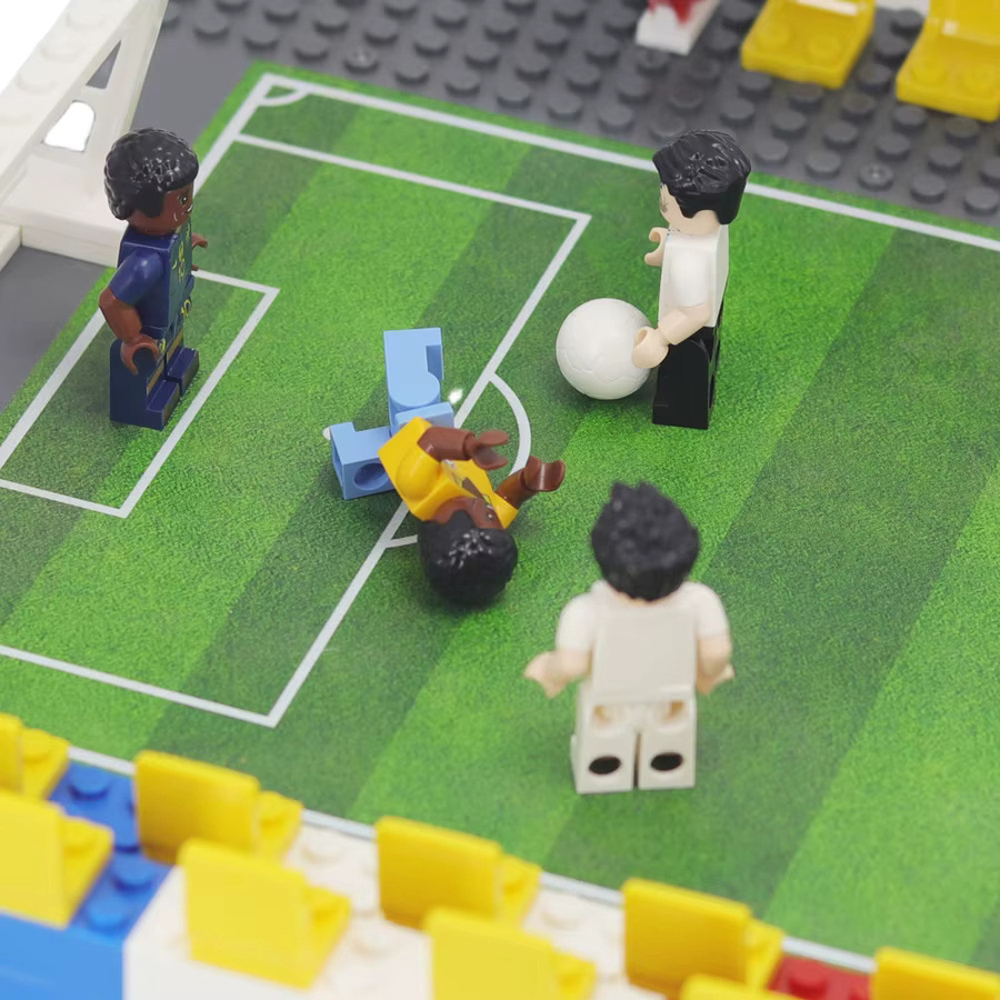 Leduo MOC Fußballplatz Szene, Bausteine Kit, mit Mini Puppe - Bild 2