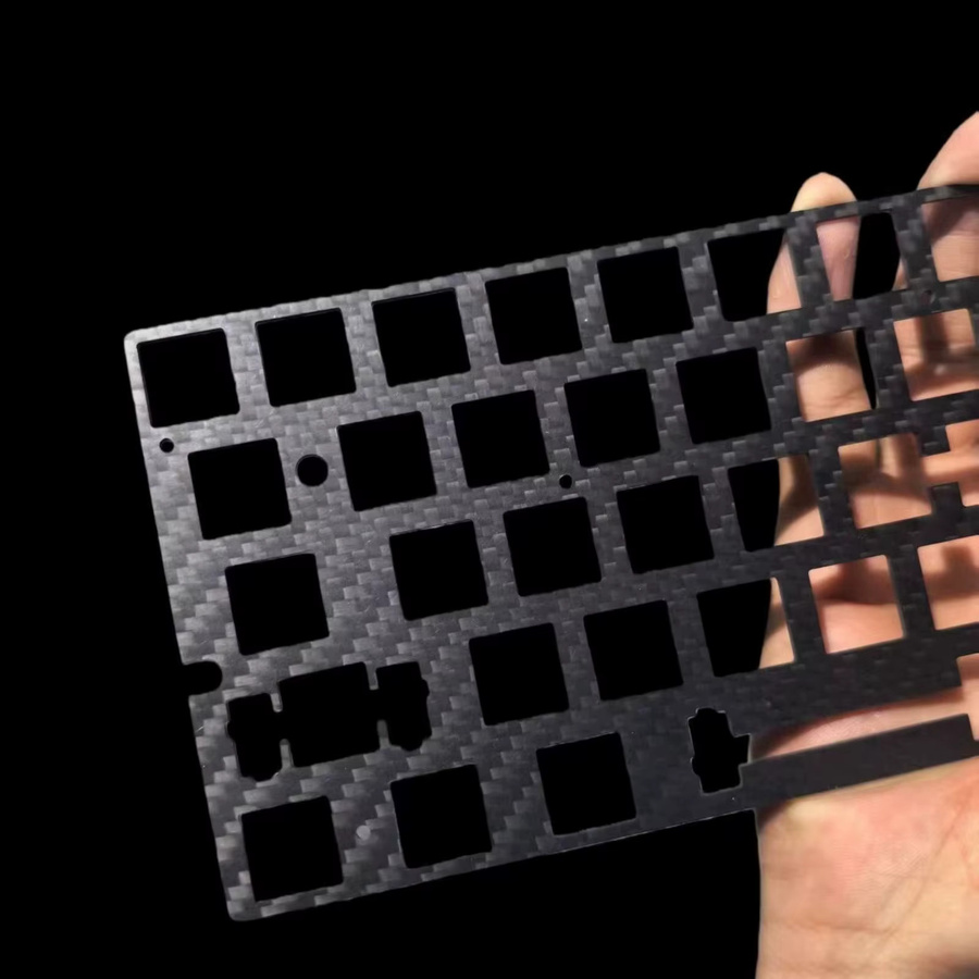 Wooting 60 HE Kohlefaser Positionierungsplatte in Schwarz für deine 60% Tastatur - Bild 2