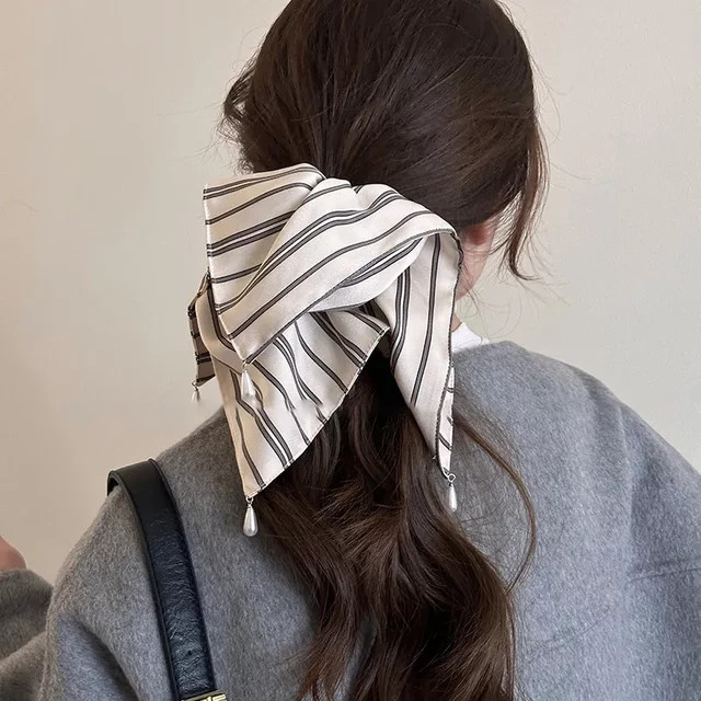 Haarbänder Scrunchies mit Wassertropfen Imitationsperle Anhänger, Damen - Bild 1