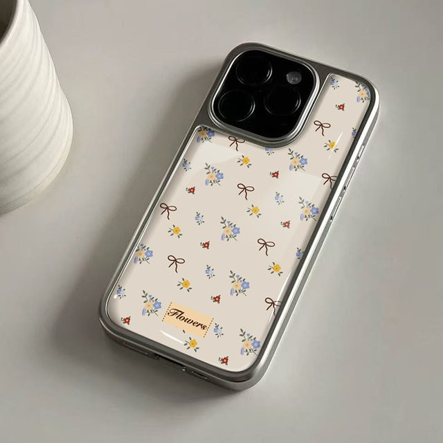 Stoßfeste DecoPhone Handyhülle mit gelbem Blumendruck und silbernem Rand für iPhone 17, 16, 15, 14 Pro Max mit Hydrogel-Rückplatte - Bild 1