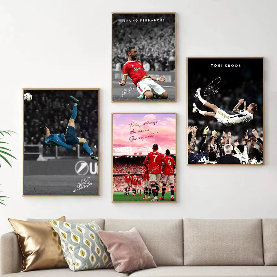 Selbstklebendes Anime-Poster mit modernen Fußball-Sportler-Porträts in HD-Qualität von Rastar, mehrfarbige Wandkunst als Illustration - Bild 2