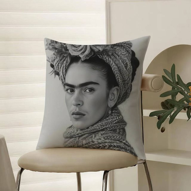 Dekorative Kissenhülle Frida Kahlo von GUOYU HOMEDECOR in Grau mit verdecktem Reißverschluss, Breite: 30,48 cm, Breite: 30,48 cm - Bild 1