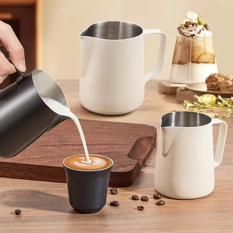 Milchaufschäumkrug Untior aus Edelstahl in Silber mit Skala für Barista-Milchschaum - Bild 2