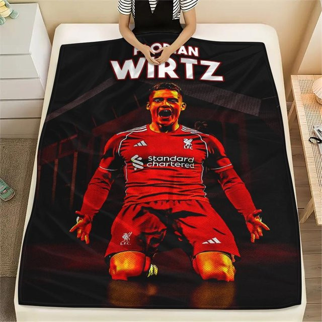 On My Love Home Flanelldecke Florian Wirtz Druck, Farbe: Rot, B/T: 80 x 120 cm - Bild 1