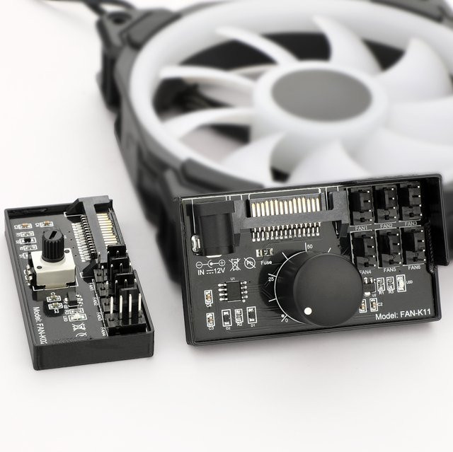 RGEEK PWM Lüfterdrehzahlregler mit SATA-Anschluss für NAS und Server, 4-Pin Lüftersteuerung, Schwarz - Bild 1