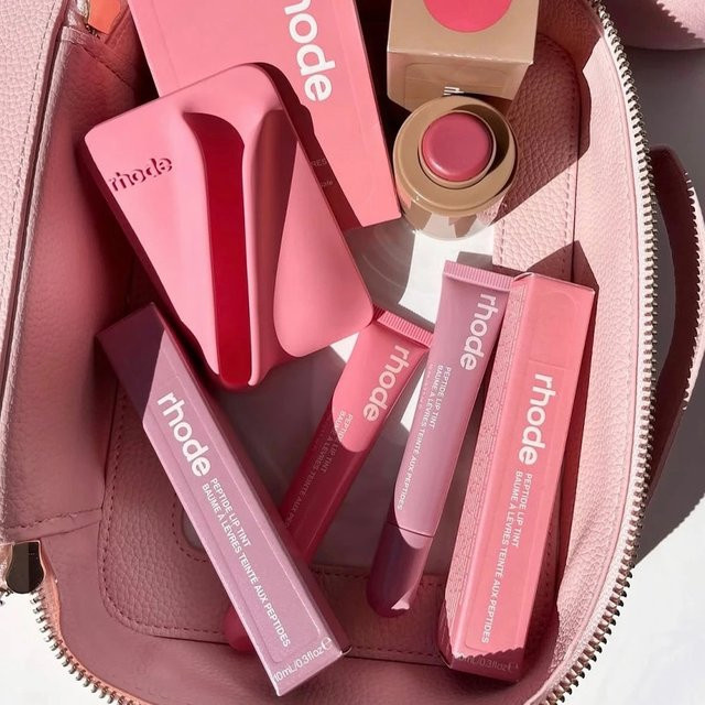 RHODE Lippentönung Pretzel-Süß-Erbsen-Karamellisierte-Bananen-Peptid, Lipgloss - Bild 1