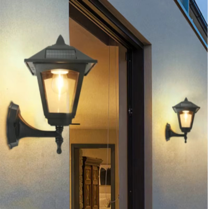 Claeted Retro LED Solar Wandleuchte aus Metall in Schwarz mit warmweißem Licht für Garten und Hof - Bild 3