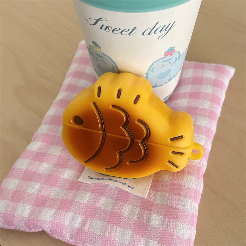 Niedrige 3D-Cartoon Silikon Schutzhülle für Apple AirPods 4, AirPods Pro 1, 2 und 3 - Bild 1