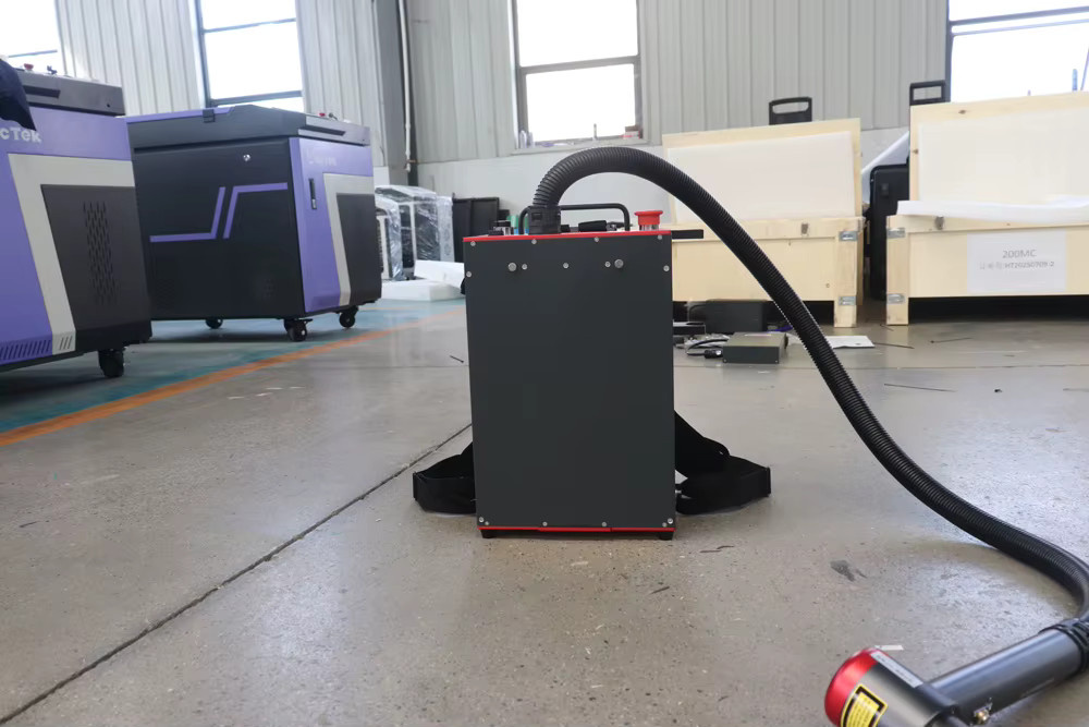 ACCTEK Mini Rucksack Pulse Laser Reinigungsmaschine mit 300 W für Holzwagen - Bild 4