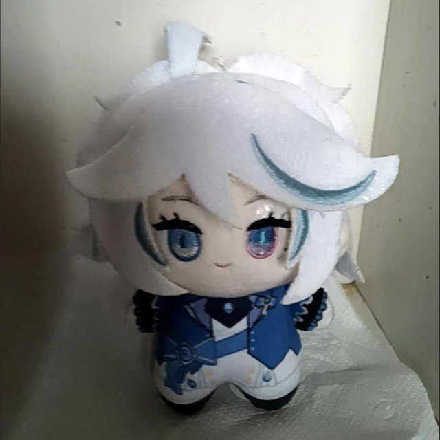 Yiran toy Genshin Impact Furina Plüschpuppe, Anhänger, 10cm - Bild 1
