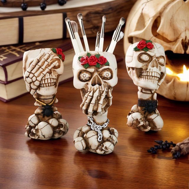 Halloween Totenkopf Stifthalter aus Harz im Vintage- und Retro-Stil - Bild 1