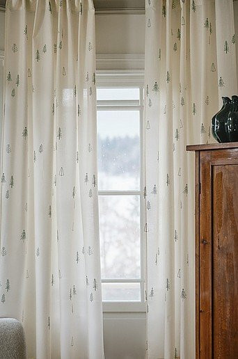 SKOG Vorhang im 2er-Pack, halbtransparentes Baumwollgewebe in Weiß und Multicolour, Skandinavisches Design mit Grafikmuster, Höhe: 145 cm - Bild 1