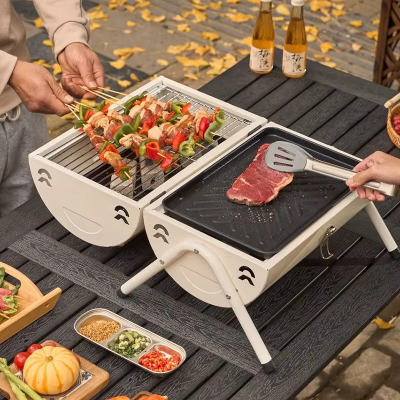 JUSTINLAU Tragbarer Outdoor-Holzkohlegrill für Camping in Schwarz - Bild 1