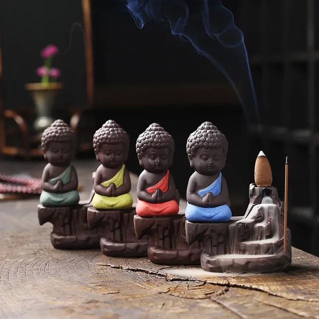 MINIDEAL Keramik Wasserfall Weihrauchbrenner mit Mönch und Bodhisattva Buddha in Gelb und Braun - Bild 1