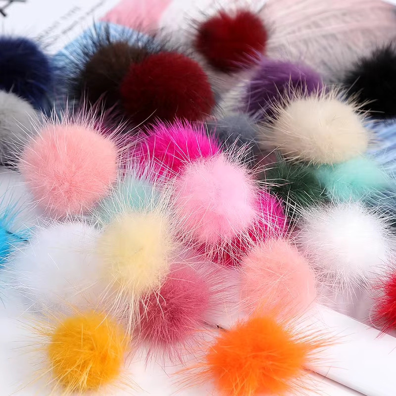 Nerz Pom Poms, DIY Material - Bild 2