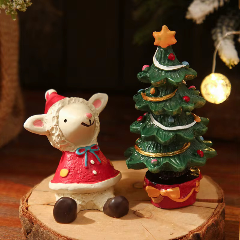 2-teiliges Weihnachtsset aus Harz mit Weihnachtslämmern und Weihnachtsbaum-Dekoration für deine festliche Heimdekoration - Bild 2