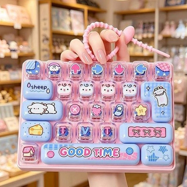 A Family Of Home Textiles Gitter Tastenkappe Clicker, Anti-Stress Fidget Tastatur Schlüsselanhänger, Dekompressionsknopf - Bild 1