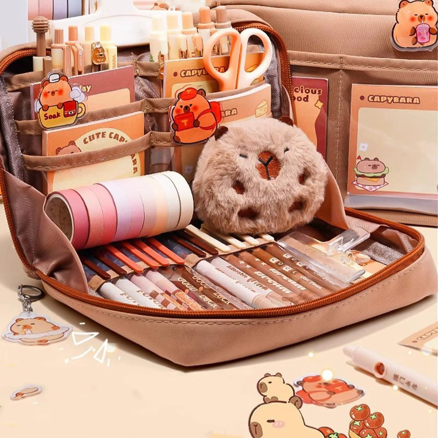 Capybara Briefpapier-Set mit Federmäppchen in Braun aus Textil für die Schule - Bild 2