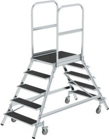 MUNK Podesttreppe aus Aluminium in Silber mit 5 Stufen, beidseitig begehbar, Federrolle und Korundbeschichtung R 13 - Bild 1