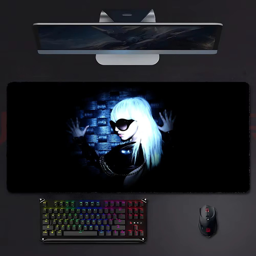 Singer Bold L-Lady Gaga Gaming-Mauspad mit LockEdge in Schwarz und Multicolour - Bild 3