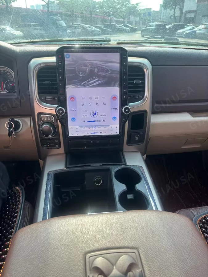 YANFU 14,5 Zoll Android 14 Multimedia-Autoradio mit Qualcomm Prozessor und CarPlay für Dodge RAM 1500 2500 3500 (2013-2018), Schwarz - Bild 4