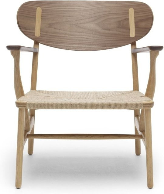Carl Hansen & Søn CH22 Sessel mit Armlehnen in Braun aus Massivholz und Papierkordel - Bild 1