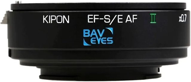 Kipon Baveyes Af Adapter von Canon EF auf Sony E mit 0,7x Vergrößerungsfaktor in Schwarz - Bild 1