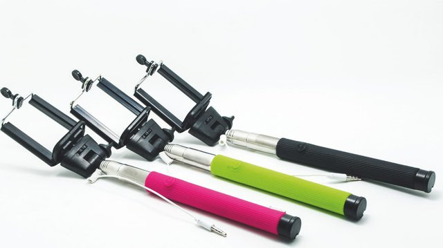 Braun Selfie Stick FUN easy in Pink - Bild 1
