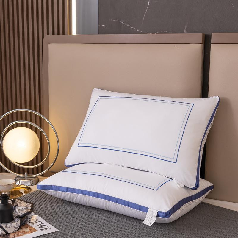 Yiran Furniture Kissenkern aus Samt und Feder, doppelseitig und dreidimensional, B/H: 74 x 48 cm - Bild 1