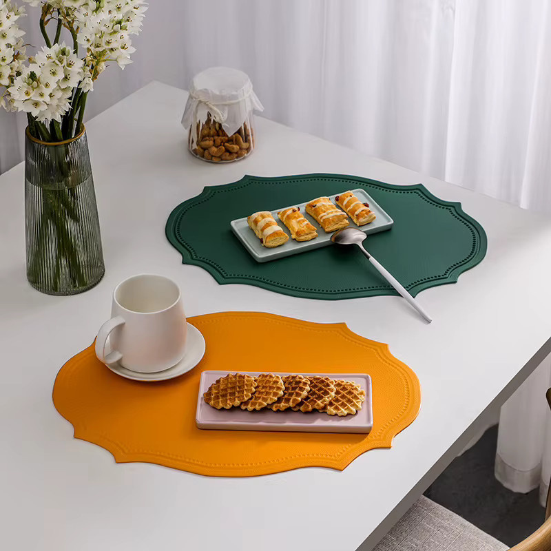 Inyahome Leder Tischset Set Moderne Nordic Küchenzubehör Rot - Bild 5