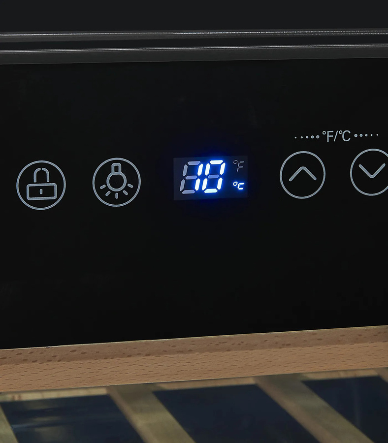 Exquisit Weinkühler WS1-24-GTE-030G schwarz mit Glastür und LED-Innenbeleuchtung, B/T/H: 44,0 x 40,0 x 66,0 cm - Bild 3