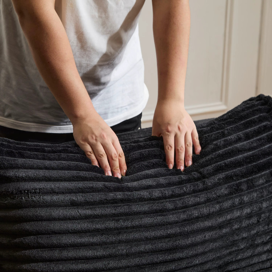 Modernes L-förmiges 3-Sitzer Cord-Sofa von Vankel in Schwarz mit Kissen - Bild 2