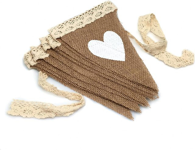 OZXCHIXU 12er Set Vintage Herz Wimpelkette aus Jute und Sackleinen mit weißer Spitze in Beige und Weiß für Hochzeit, Verlobung und Party Dekoration, Länge: 2,5 m - Bild 1
