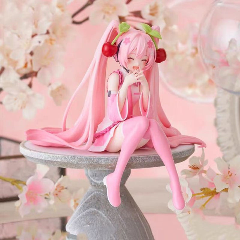 Hatsune Miku Anime Figur von Bandai in Rosa mit Kirschblüten-Design aus Kunststoff - Bild 1