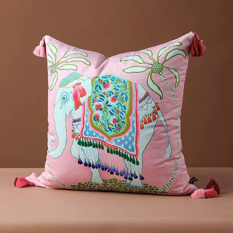 Formaso Dekorative Elefanten-Kissenhülle aus Samt in Pink mit Quasten, B/T/H: 45,72 x 45,72 x 45,72 cm - Bild 2