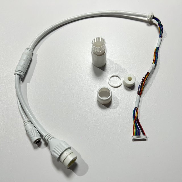 Hikvision Ethernet-LAN-Kabel PoE RJ45, 12-polig und 10-adrig, weiß, für Hikvision Bullet IP-Kamera - Bild 1
