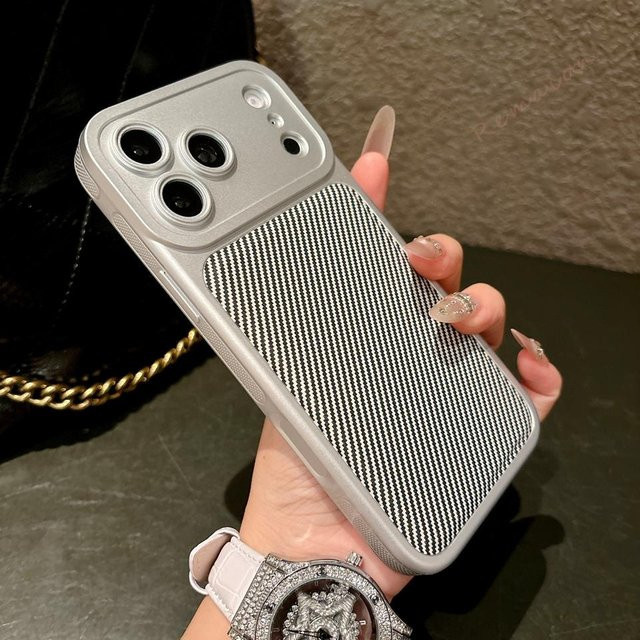 BETYFATE Magnetische Silikon Schutzhülle für iPhone 16 Pro Max 17 Pro Transparent Grau mit kabellosem Laden - Bild 1