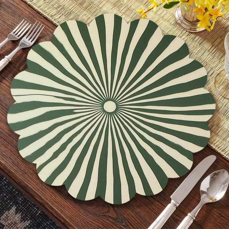 VIKAMA Vierteiliges rundes Tischset in Salbeigrün mit floralem Blumenmuster und Sonnenstrahlen-Design, hitzebeständige Tischmatten - Bild 5