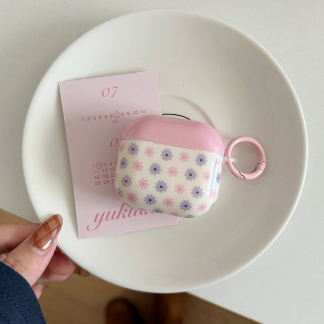 Stoßfeste Schutzhülle für Apple AirPods 1, 2, 3, 4, Pro 2 und Pro 3 mit Blumenmuster in Rosa und Lila inklusive Haken - Bild 1
