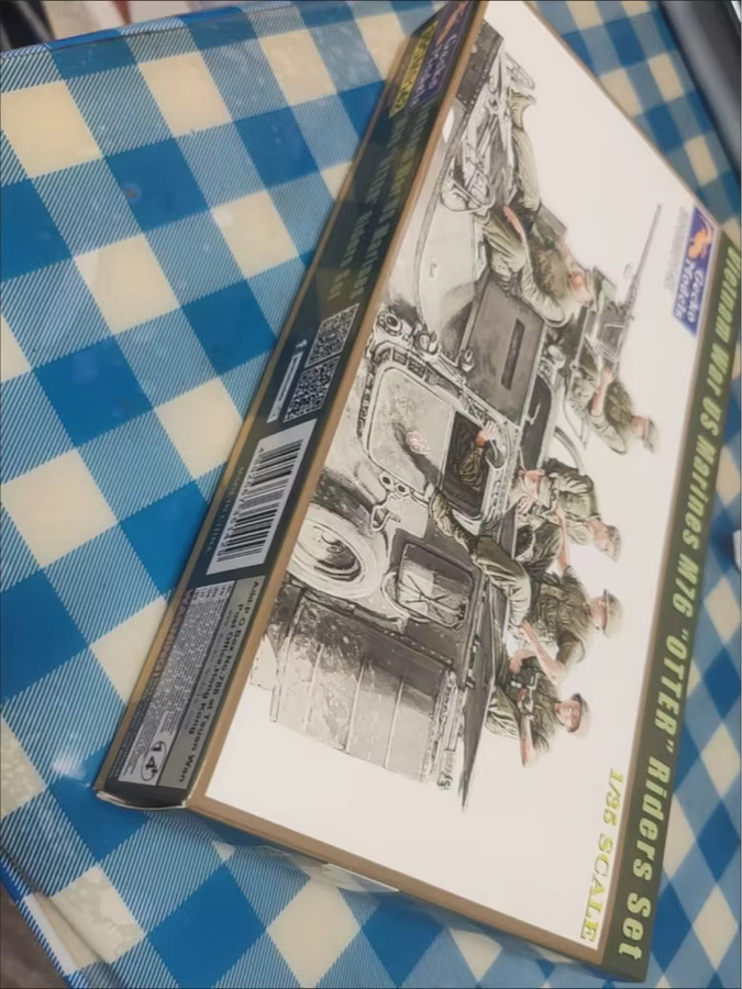 Bandai US Marine Corps Otter Transport Vehicle Crew, Kunststoff-Montagemodellbausatz, 1:35 - Bild 5