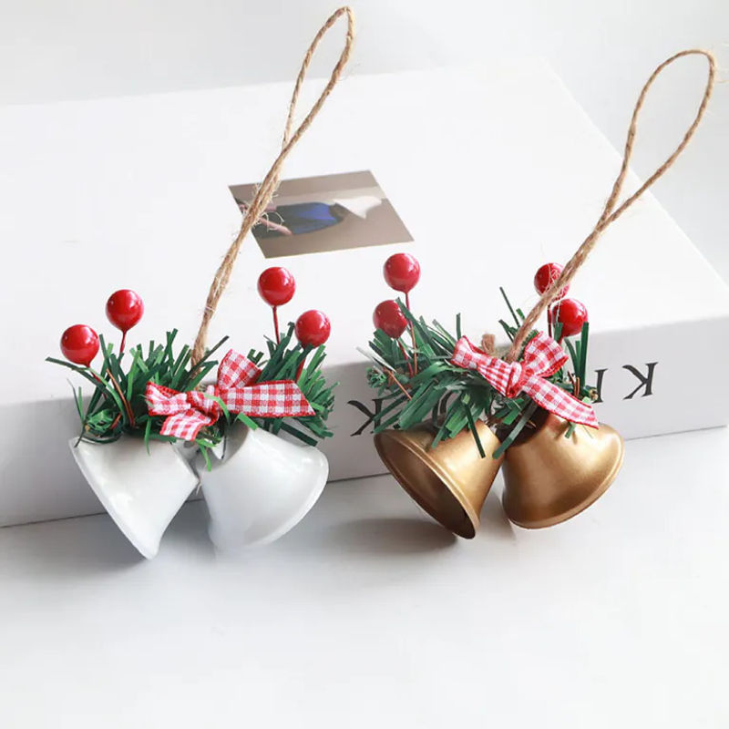 4er-Set OutsideWorld Weihnachts-Doppelglocken aus Metall als Hängeornament für den Weihnachtsbaum, mehrfarbig und klassisch im karierten Design - Bild 6