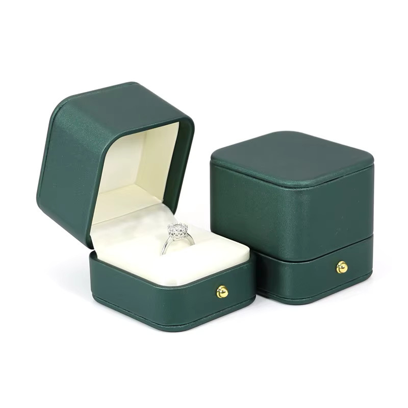 Schmuckvitrine für Einzel- oder Doppelringe aus Kunststoff als Ringbox für Hochzeitsanträge und Geschenke in Blau oder Grün - Bild 1