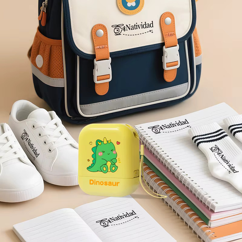 Personalisiertes Namensstempelset für Kinder – Wasserfester Selbstfärbender Stempel aus Kunststoff für Schulbriefpapier und Lehrergeschenke - Bild 2