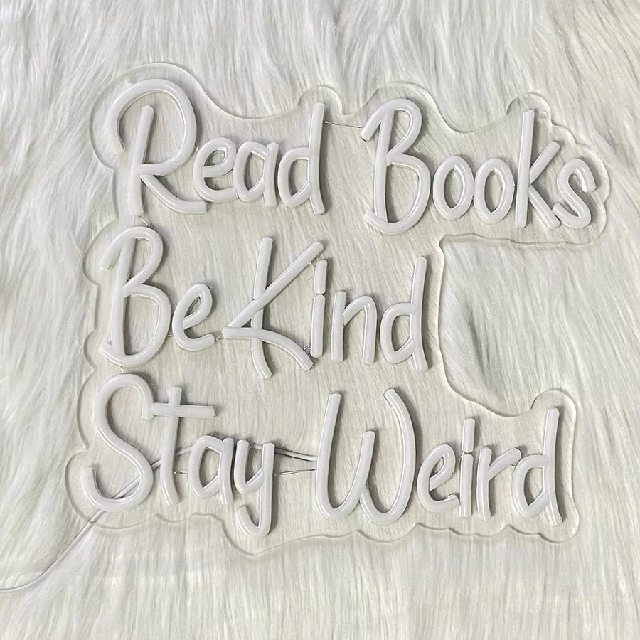 Be Kind Stay Weird LED Neonschild in Weiß für Kinderzimmer und Klassenzimmer, USB-betrieben - Bild 4